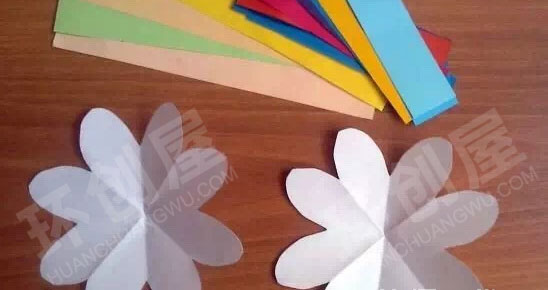 幼儿园美工区手工制作教师节美丽花图片