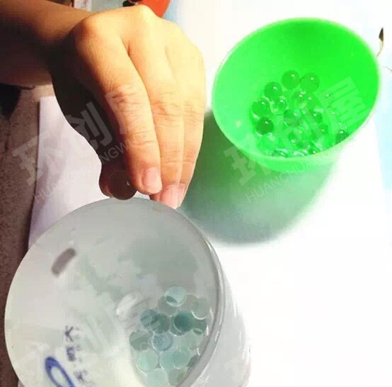 幼儿园科学区好玩的水环创图片
