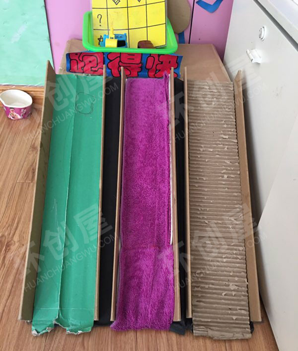 幼儿园自制益智区玩具环创图片