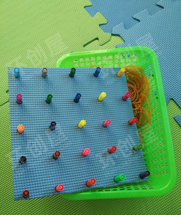 幼儿园益智区环创材料投放图片