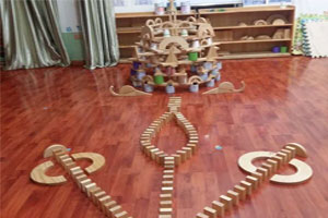 幼儿园建构区积木搭建图片8张