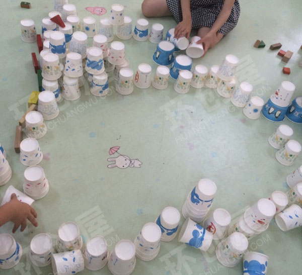 幼儿园建构区纸杯创意图片