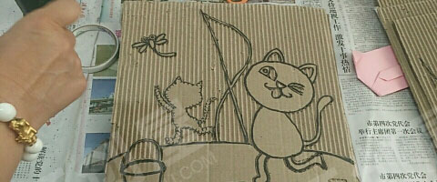 幼儿园阅读区自制绘本纸板画小猫钓鱼图片