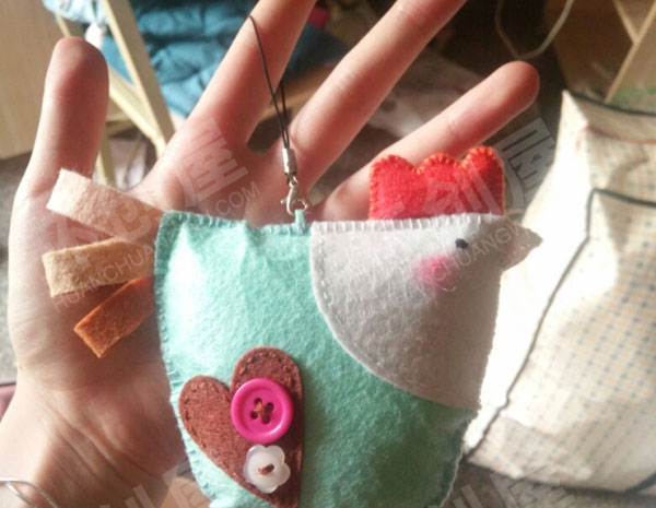 幼儿园手工不织布挂饰图片