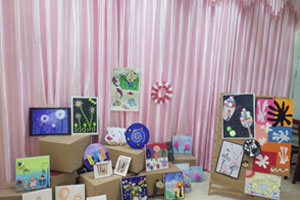幼儿园童心童画趣味美术作品展图片6张
