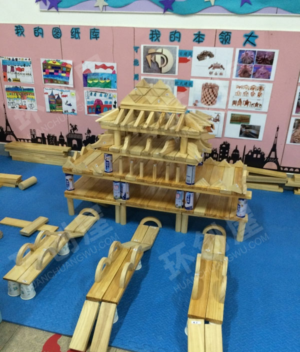 幼儿园环创建构区废物利用图片