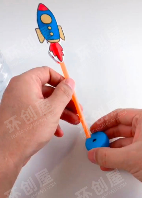 幼儿园科学区火箭发射图片