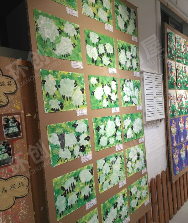 幼儿园硬纸板创意画墙面作品展示图片