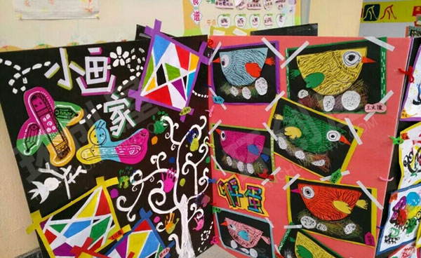 幼儿园小小画家作品展示图片