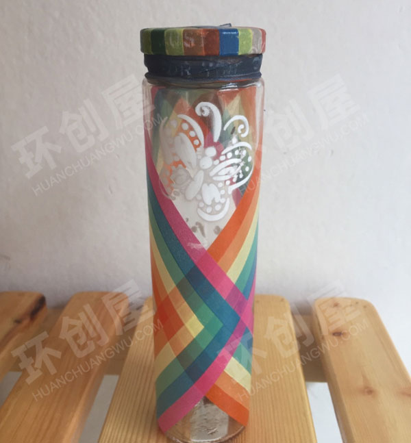 幼儿园瓶子的艺术作品展示图片