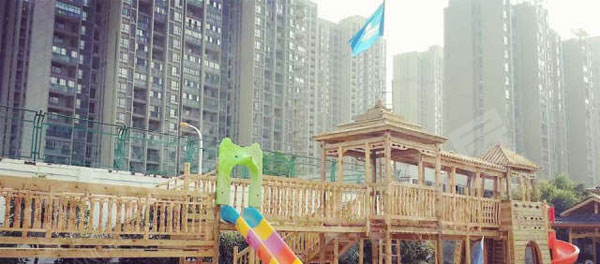 幼儿园户外环创全生态的户外拓展区图片