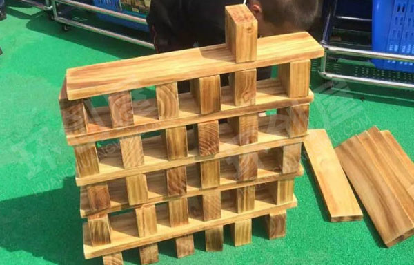幼儿园建构区环创户外建构图片