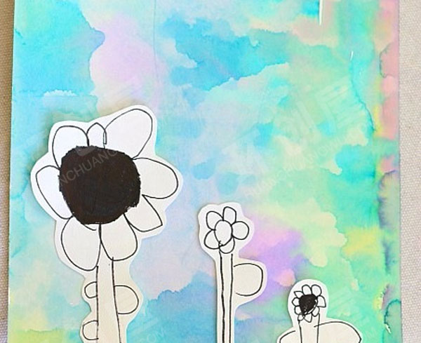 幼儿园美工区水彩背景的花朵图片