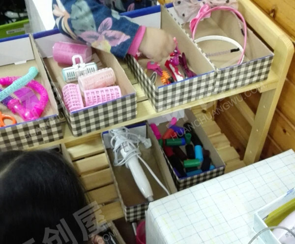 幼儿园角色区理发店小小理发师图片