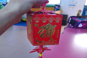 幼儿园红包制作宫灯吊饰图片4张