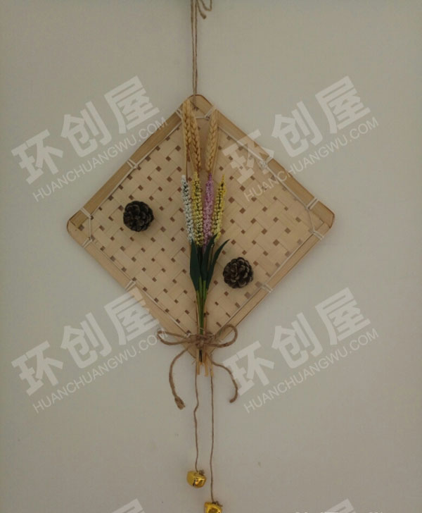 幼儿园班级原木风挂饰图片