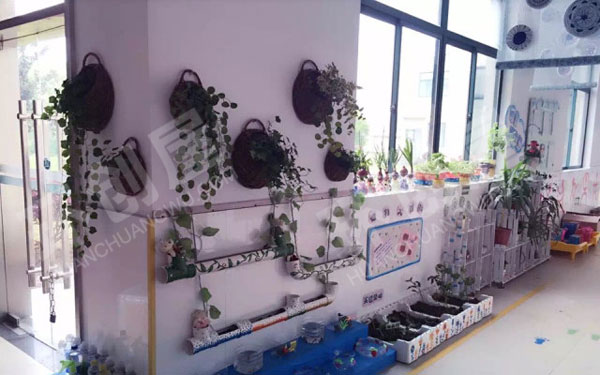 幼儿园复古风走廊图片