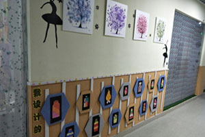 幼儿园走廊作品墙展示图片4张