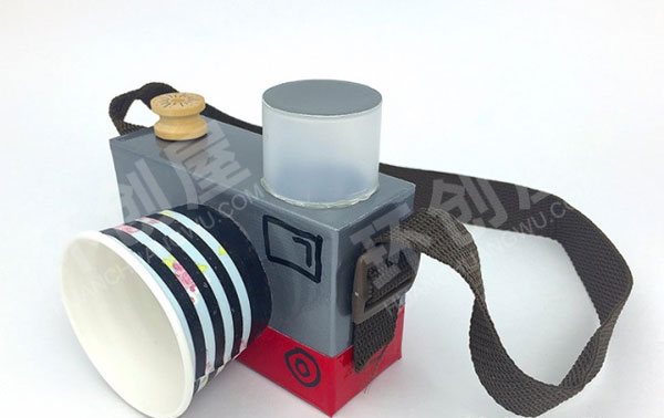 幼儿园美工区DIY玩具纸板相机图片