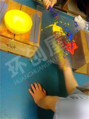 幼儿园美工区神奇的磁铁画图片
