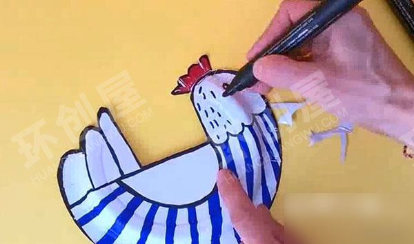 幼儿园美工区能动的纸盘小鸡图片