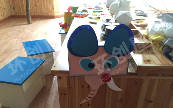 幼儿园走廊观赏台纸盘纸包图片