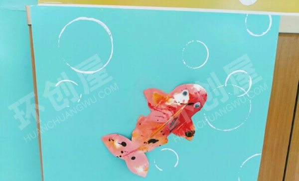幼儿园走廊墙面鱼儿的世界图片