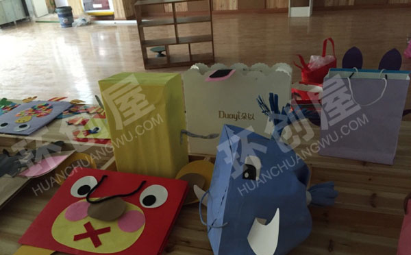 幼儿园走廊观赏台纸盘纸包图片