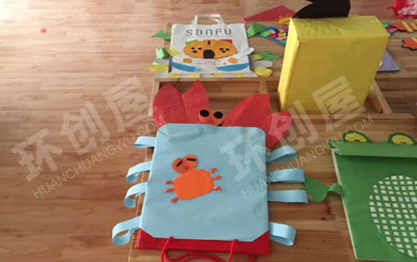 幼儿园走廊观赏台纸盘纸包图片