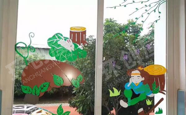 幼儿园教室窗户环创中华文学风格图片
