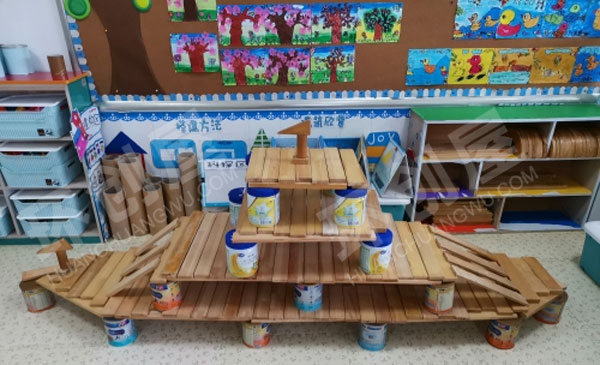 幼儿园建构区搭建军舰环创图片