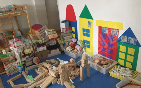幼儿园建构区各种材料环创图片