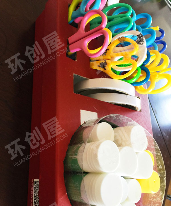 幼儿园美工区新年灯笼手工图片