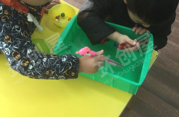 幼儿园自制科探区玩教具图片