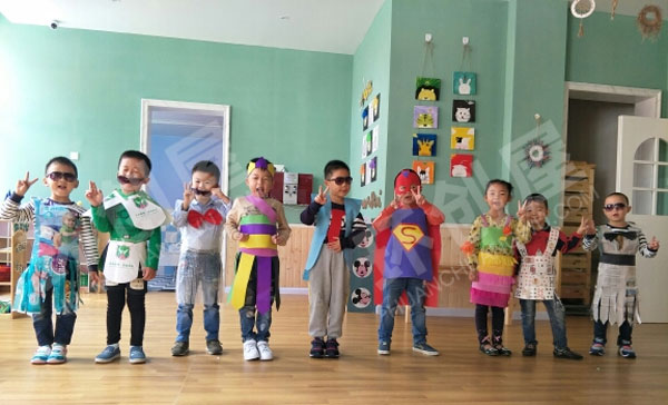 幼儿园万圣节表演服装图片