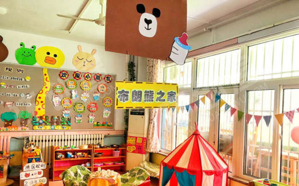 幼儿园布朗熊主题环创图片