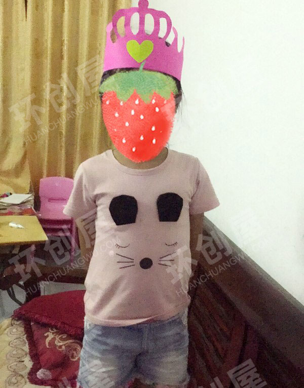 幼儿园角色区废品制作衣服皇冠图片