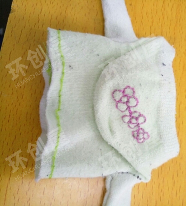 幼儿园角色区袜子手工针线活图片