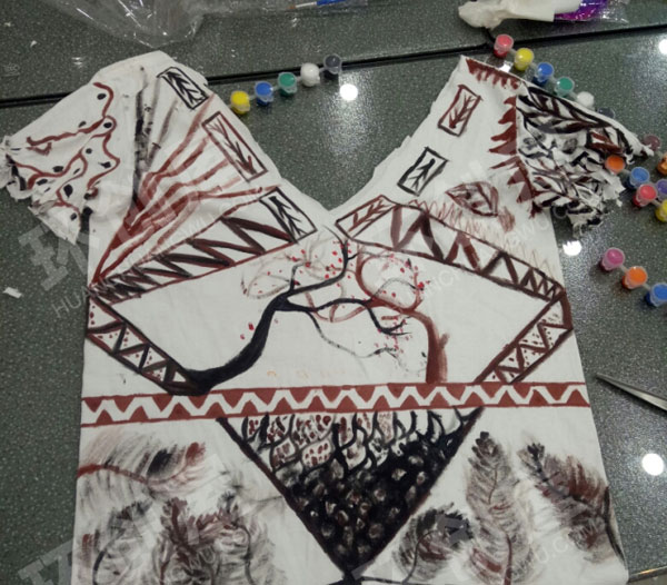 幼儿园角色区制作印第安人衣服图片