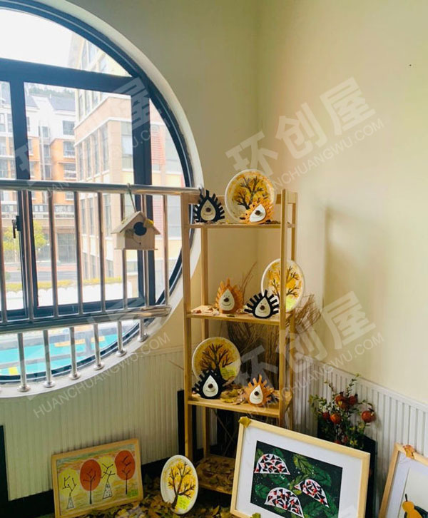 幼儿园秋天来了门窗环创图片