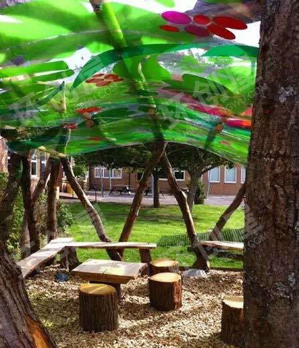幼儿园夏天户外休闲娱乐环创图片