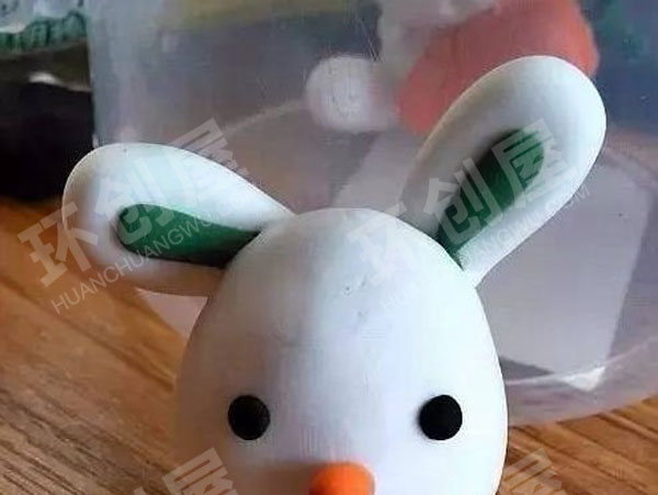 幼儿园美工区黏土玉兔图片