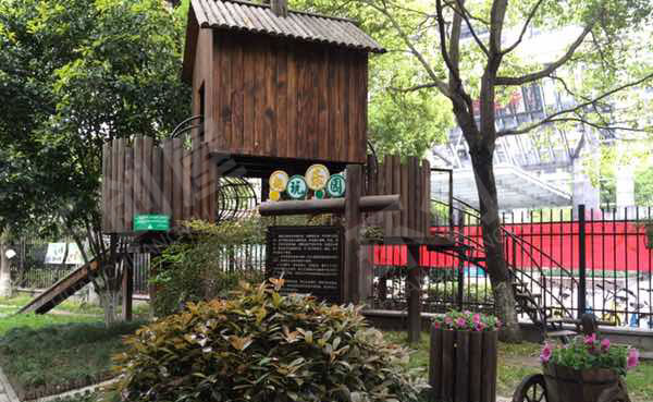 幼儿园户外场地布置图片