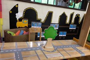 幼儿园建构区停车场环创图片