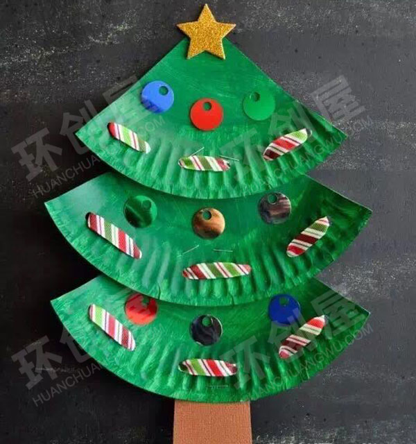 幼儿园美工区圆盘圣诞树图片