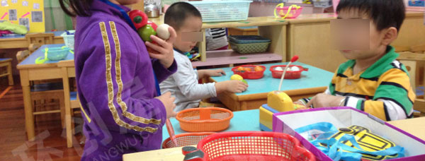 幼儿园角色游戏曲奇店小小厨师图片