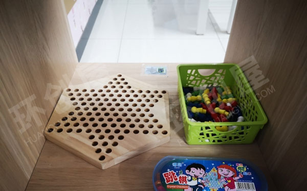 幼儿园益智区多种材料图片