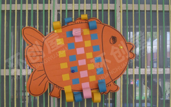 幼儿园益智区漂亮的编织线小鱼图片