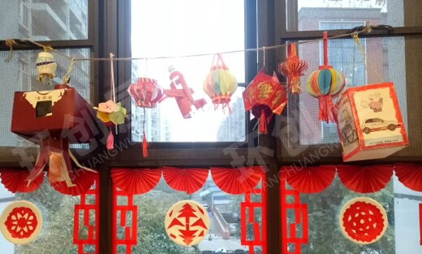 幼儿园元旦节门窗布置图片