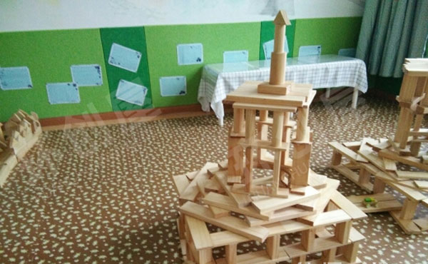 幼儿园建构区小小建筑师环创图片